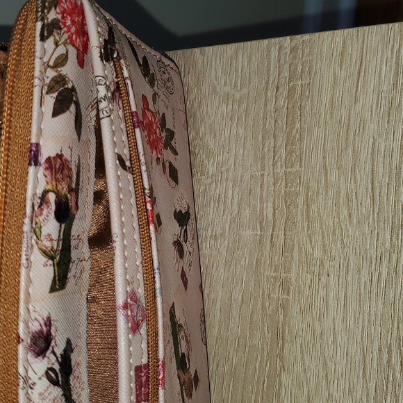 Ladies RFID wallet - Picture 13 of 14